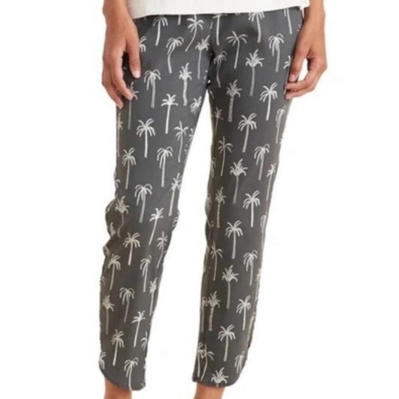 Marine Layer Pants - Marine Layer Gray Palm Print Cropped Pants